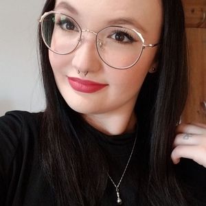 Meet your Posher, Ariel